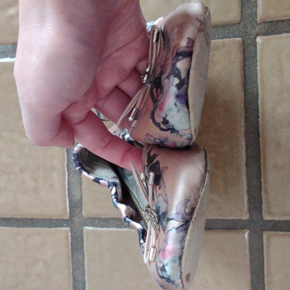 Well-used Sam Edelman Felicia Flat Floral Satin - Picture 3 of 11